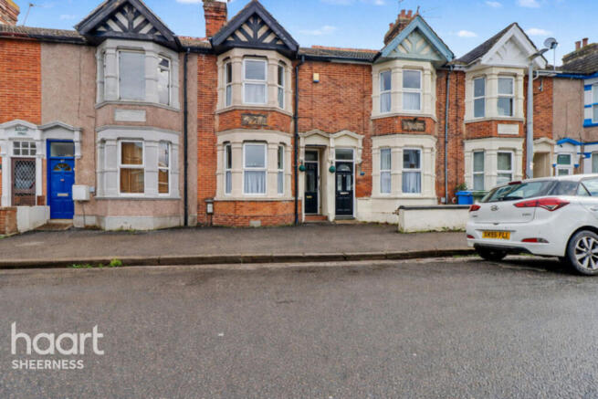 3 bed property, in Coronation Road, £180,000