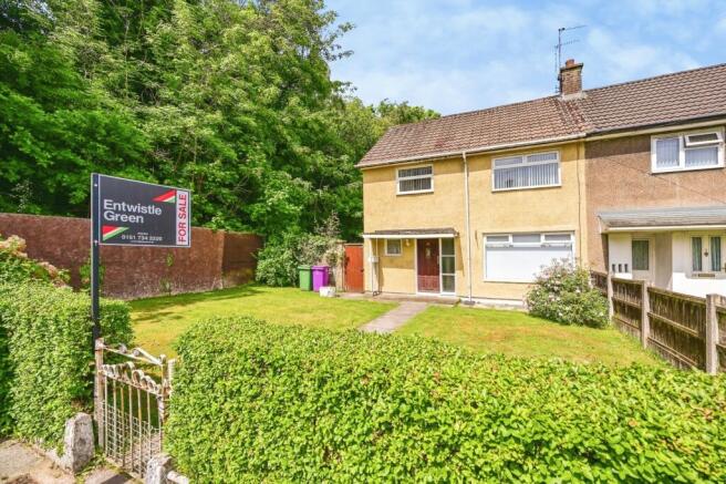3 bed property, in Colton Road, £160,000