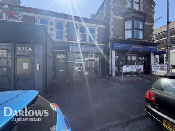 2 bed property, in Crwys Road, £360,000