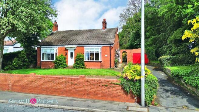3 bed property, in Sunderland Road, £295,000