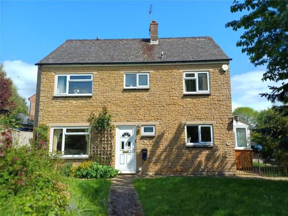 3 bed property, in Highacres, £400,000