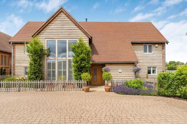 5 bed property, in Horton Road, £1,350,000