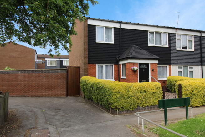 3 bed property, in Maytree Close, £225,000