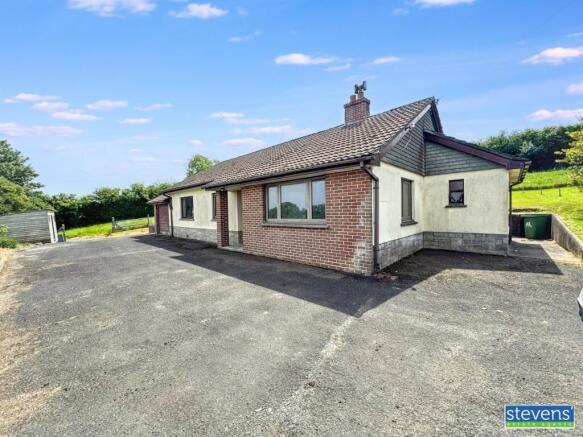 3 bed property, in Petrockstow, £350,000