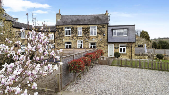 4 bed property, in School Lane, £629,950