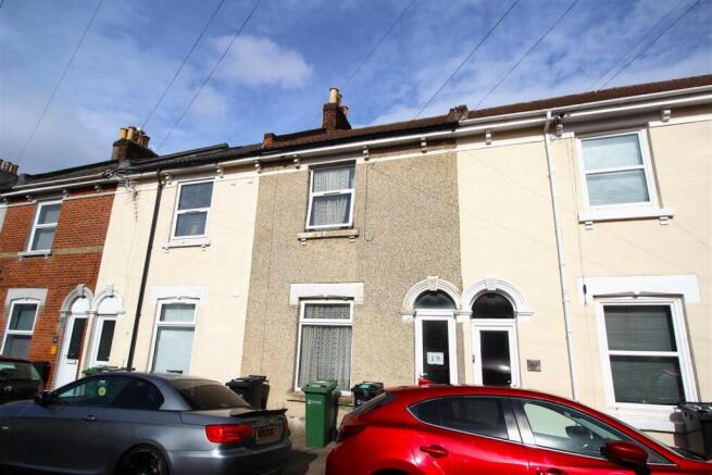 4 bed property, in Hudson Road, £275,000