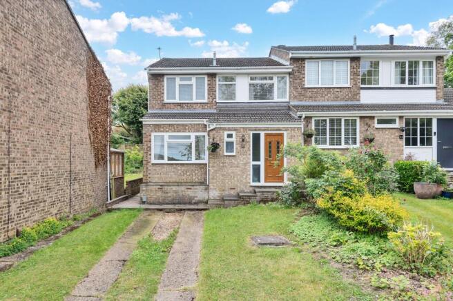3 bed property, in Beldam Avenue, £375,000
