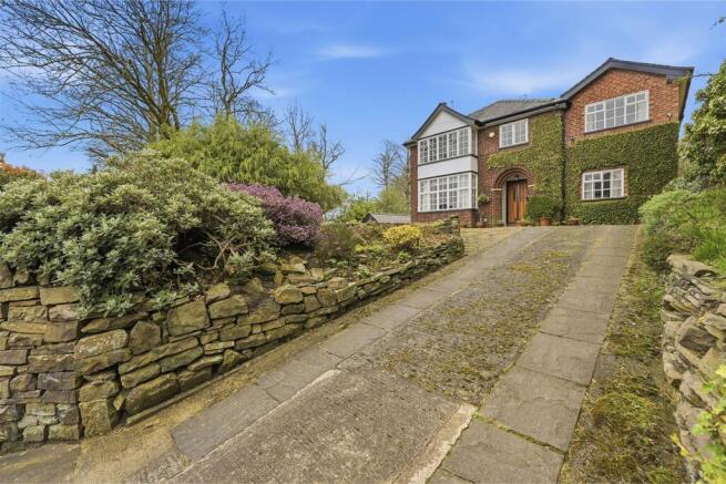 4 bed property, in Buxton Old Road, £795,000