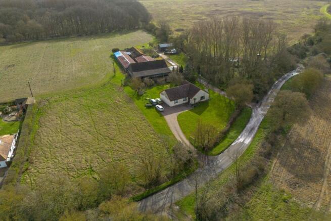Land, in SG9, £125,000
