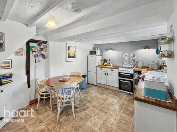 2 bed property, in The Street, £220,000