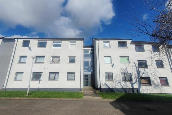 1 bed property, in 296C, £94,000