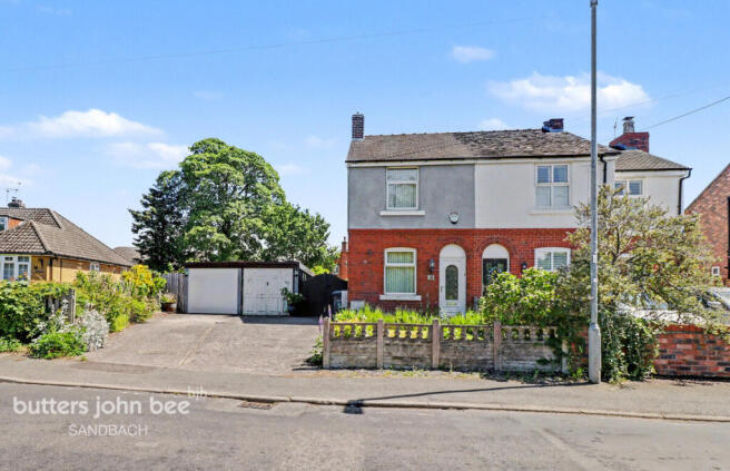 2 bed property, in Hassall Road, £280,000
