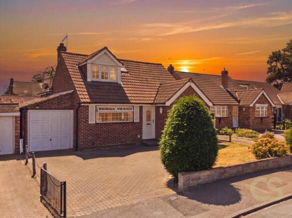 5 bed property, in Sandon Road, £699,950