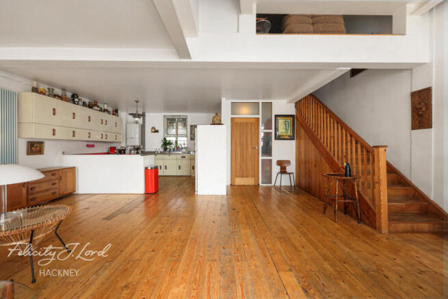 2 bed property, in Gransden Avenue, £1,150,000