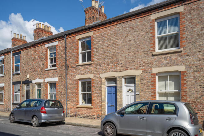 3 bed property, in Willis Street, £300,000