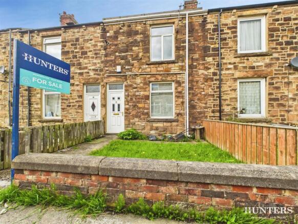 2 bed property, in Windsor Gardens, £85,000
