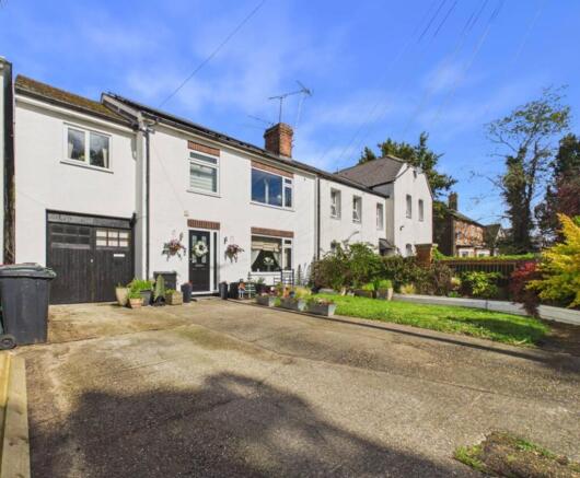 6 bed property, in School Road, £635,000