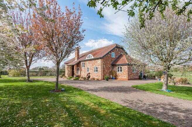 4 bed property, in West End, £950,000
