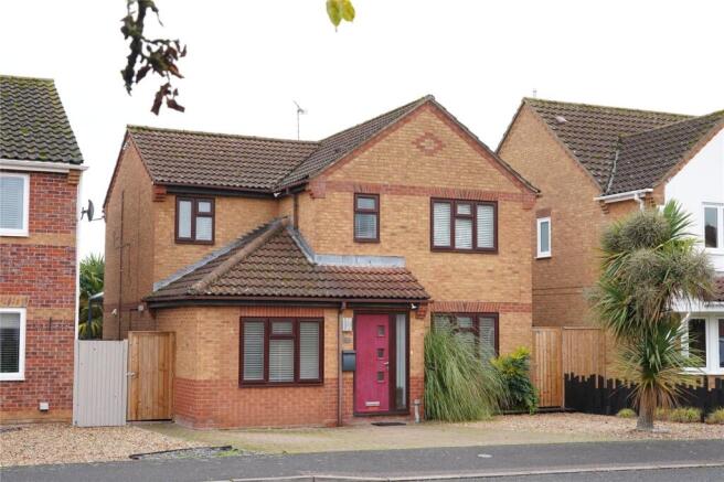 4 bed property, in Charles Melrose Close, £370,000
