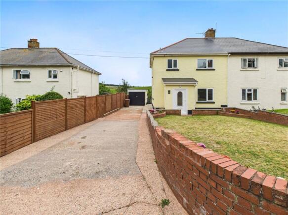 3 bed property, in Westfield, £375,000