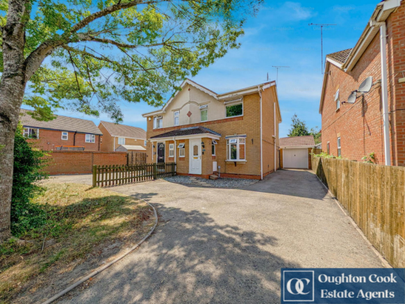 3 bed property, in Sephton Drive, £270,000