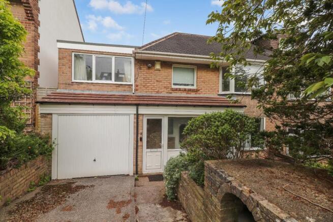 4 bed property, in Crimicar Drive, £380,000