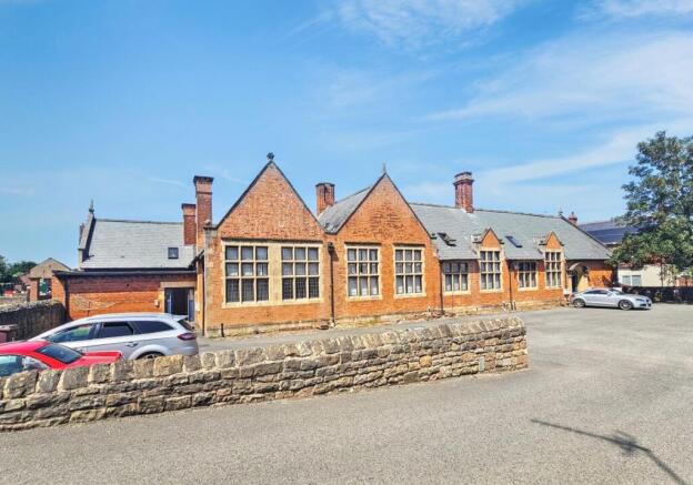 3 bed property, in 7 Old School Lane, £30,000