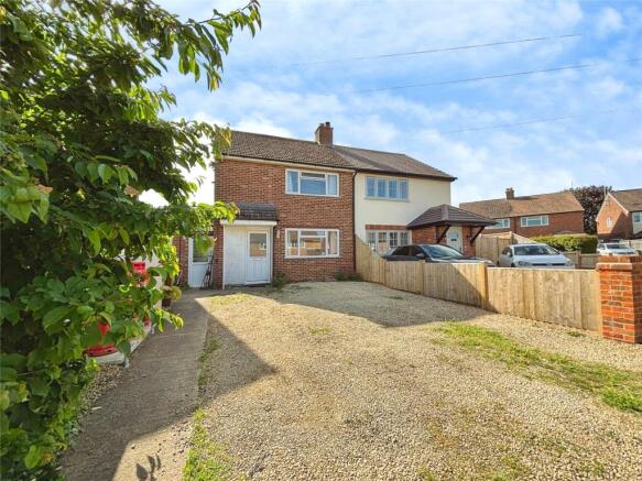 2 bed property, in The Firs, £350,000