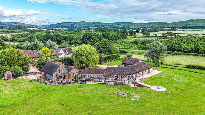 6 bed property, in Bramlands Lane, £2,900,000