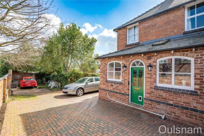3 bed property, in South Crescent, £550,000