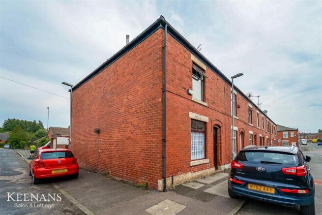 2 bed property, in Ivor Street, £140,000
