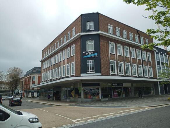 Studio, in Apartment 21 Portland House, £55,000