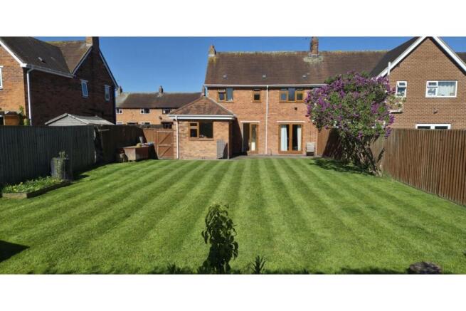 3 bed property, in Keysbrook, £323,000
