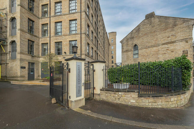1 bed property, in Quarry Bank Mill, £82,500