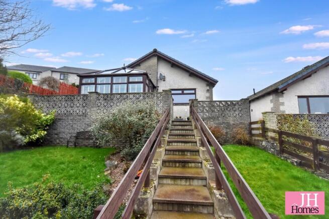 3 bed property, in William Close, £295,000