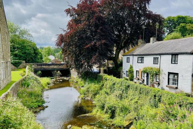 3 bed property, in Foreside, £325,000