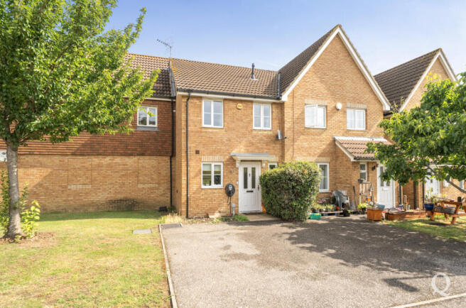 2 bed property, in Samuel Drive, £250,000