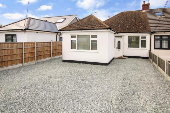 3 bed property, in Perry Street, £550,000
