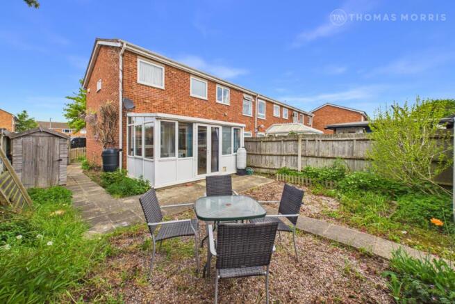 2 bed property, in Osprey Road, £290,000