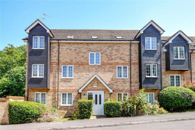 2 bed property, in Lamtarra Way, £90,000