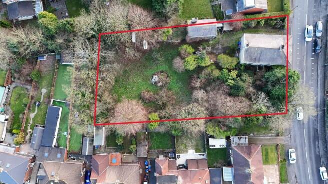 5 bed property, in North Bank House, £450,000