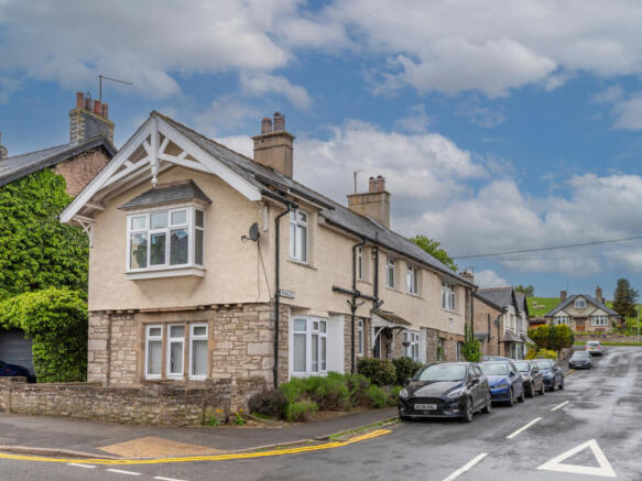 4 bed property, in Sunnyside, £325,000
