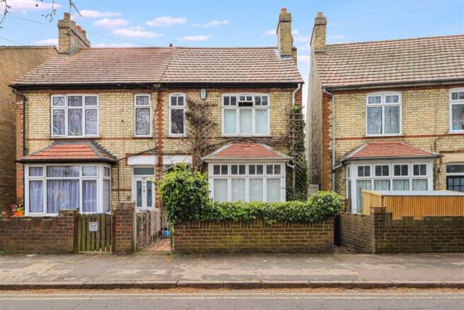 4 bed property, in Sturton Street, £650,000
