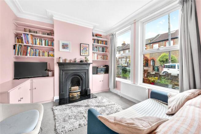2 bed property, in Hervey Park Road, £650,000