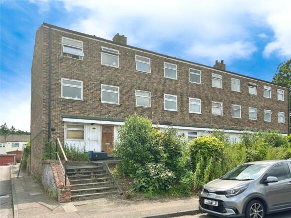 1 bed property, in Rivermill, £145,000
