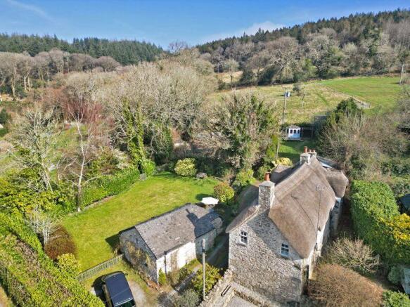 4 bed property, in Little Brook, £635,000