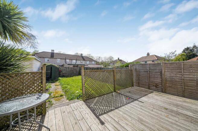 2 bed property, in Purneys Road, £390,000