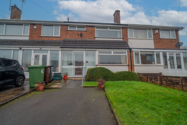 3 bed property, in Navenby Close, £240,000