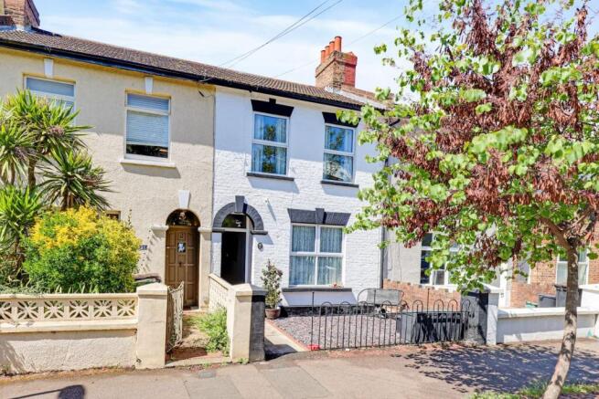 3 bed property, in Whateley Road, £550,000