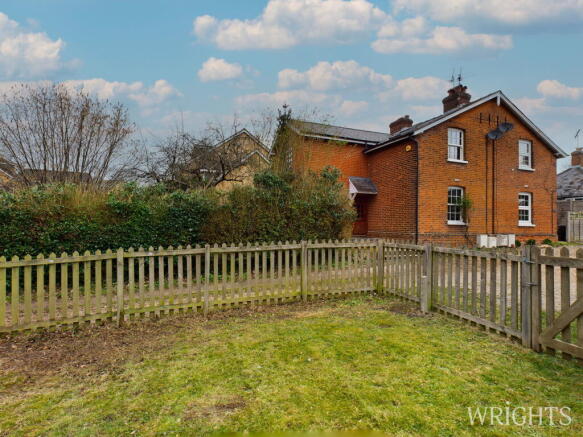 3 bed property, in Station Road, £650,000